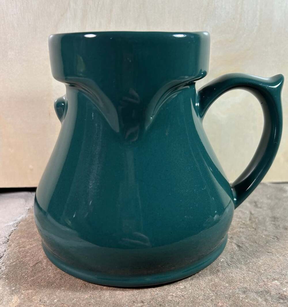 No Spill Hunter Green wide bottom coffee cup mug